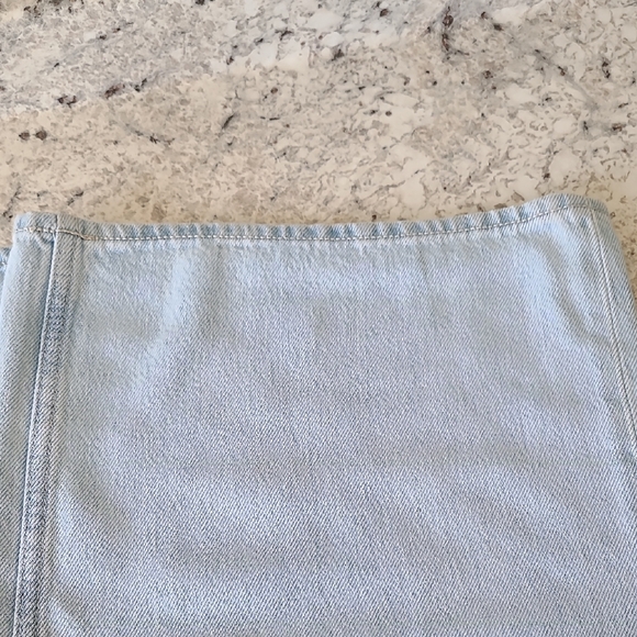 Old Navy Light Blue Denim Jeans - Picture 3 of 5